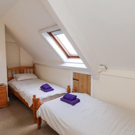 Mayfield Manor Whitby Bagian luar foto