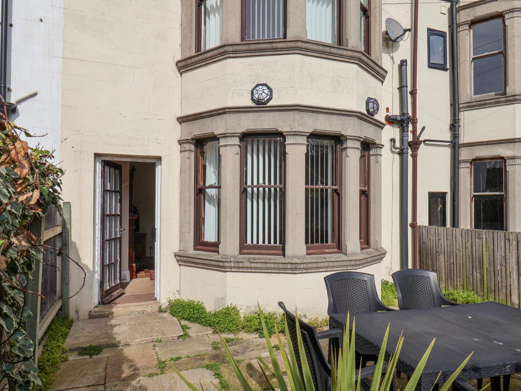 Mayfield Manor Whitby Bagian luar foto