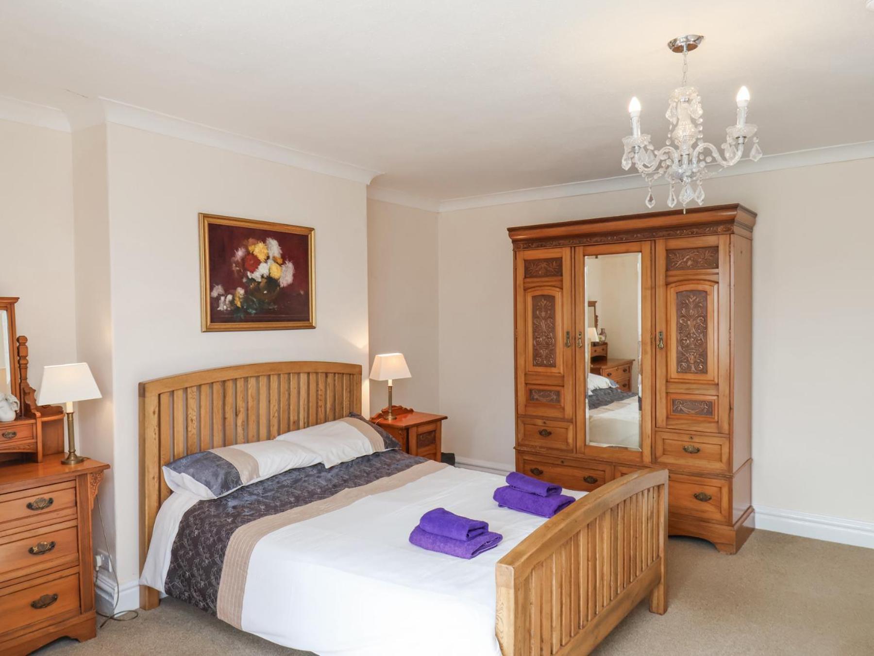 Mayfield Manor Whitby Bagian luar foto